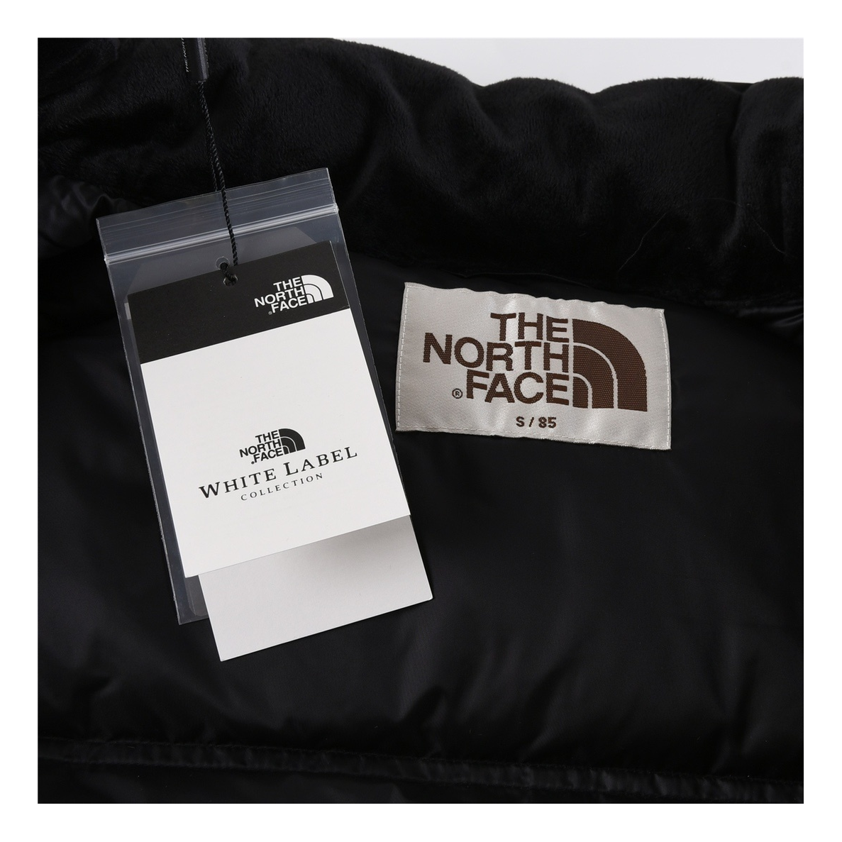 The North Face Nuptse Cropped Puffer Jacket in Black | 700-Fill